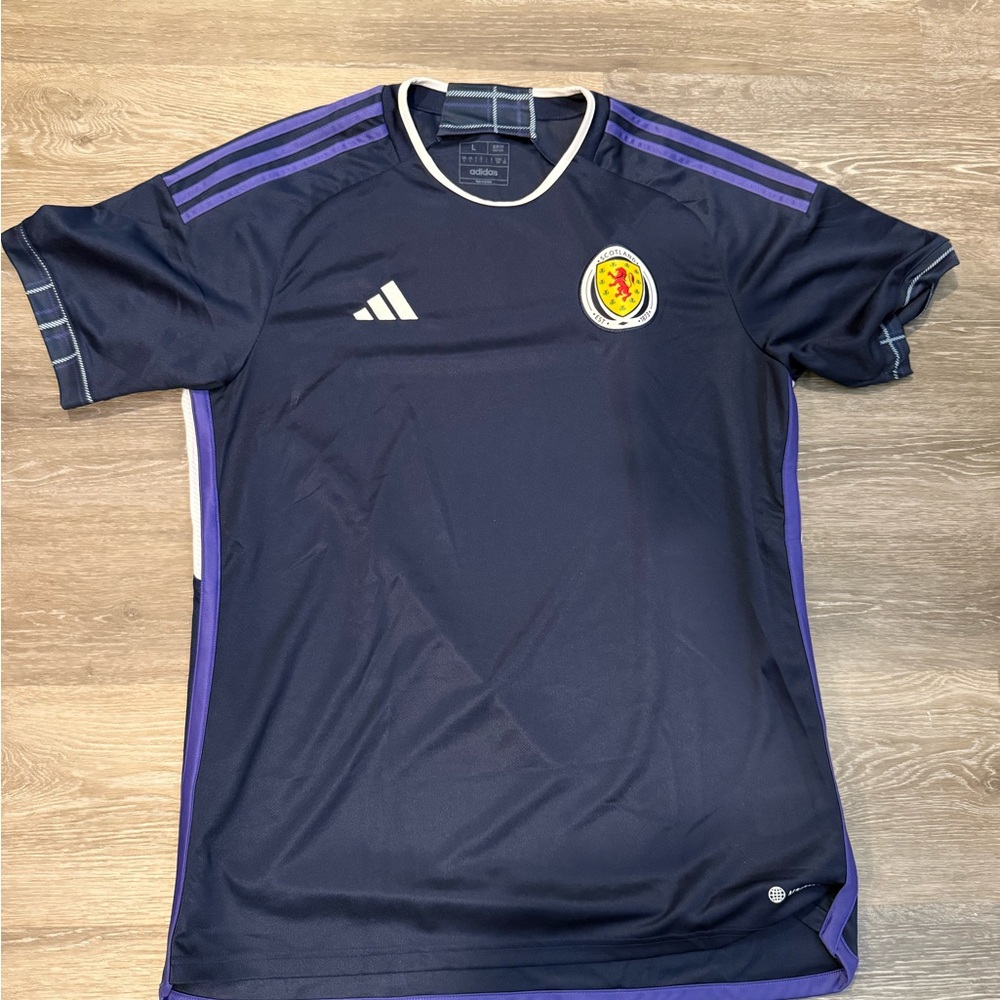 Adidas Men's Dark Blue Scotland Soccer Jersey